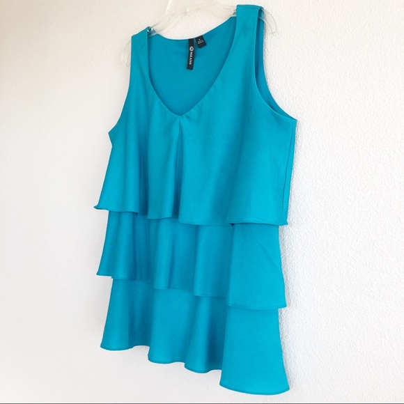 Milano Sleeveless Blue Ruffle Top. Sz Medium - Picture 4 of 7